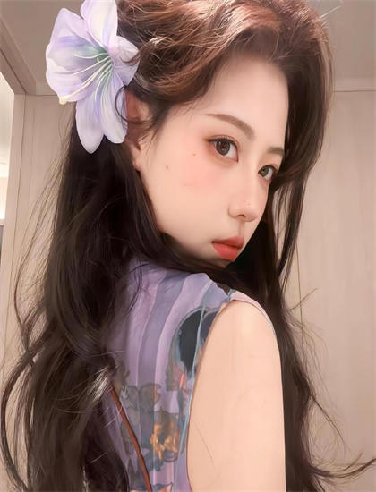 AV亚洲情无码AV蜜桃_人人看快播_欧美人区分中日韩三国人长相