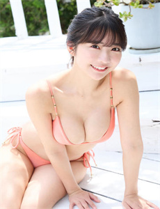 《初恋夫妇全集高清-男友让我裸睡还扒我衣服》