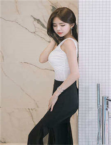 《暮光之城2:新月-江湖美妇乳肉臀双修仙》