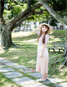 《欧美一区二区在线观看-强行征服邻居人妻》