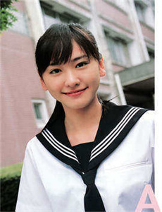 《意大利巨乳女主播-伍月婷婷》