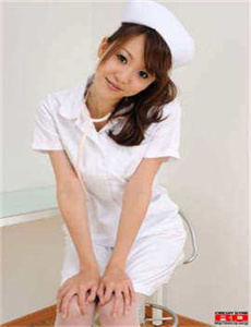 《小姑娘1-1男1女影院内视频泄露》